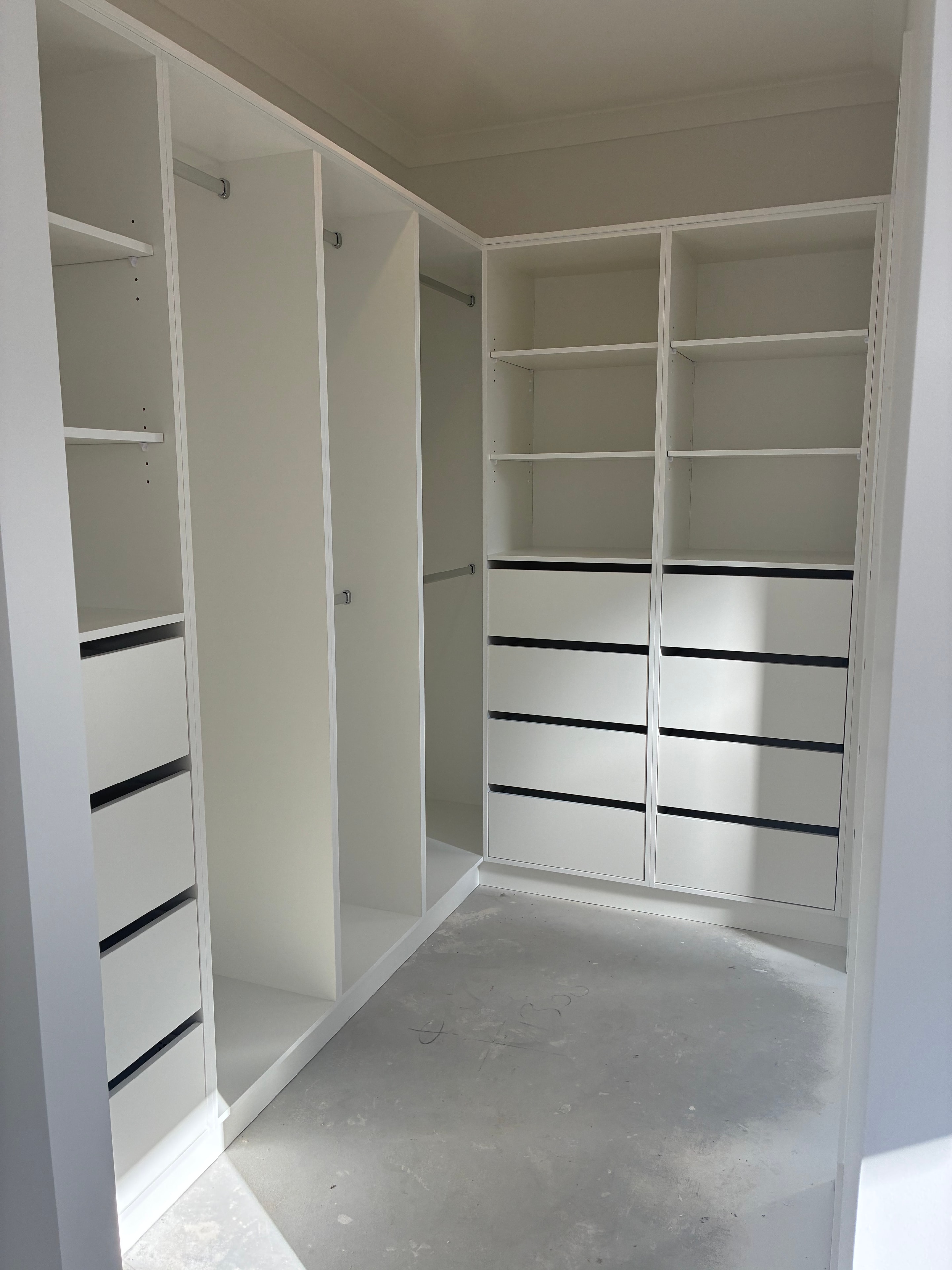 Custom built-in entertainment unit with floating shelves and cabinetry, Buderim